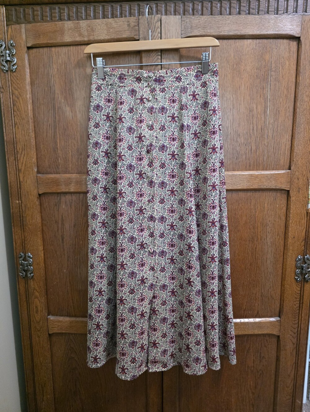 VINTAGE | Beige & Burgundy Paisley Midi Skirt – Women’s Size 6 - Picture 2 of 5